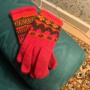 Red Knit Gloves